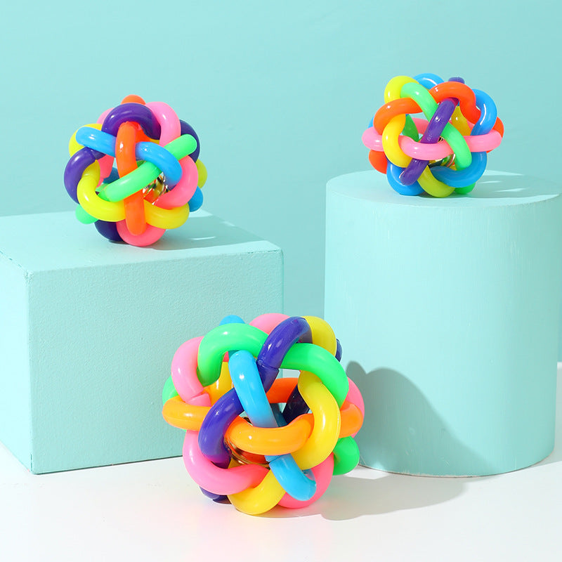 Interactive Dog Training Woven Bell Rubber Chew Ball with Colorful Design