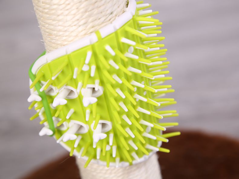 Cat Hair Removal: Dual-Function Scratcher and Comb Toy