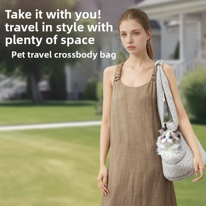 Cute Cat Carrier Backpack for Travel Large Capacity Breathable Pet Handbag Portable Dog Shoulder Bag Outgoing Puppy Crossbody Carrier