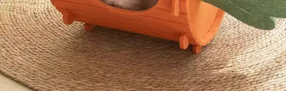 WinterWarm WearProof Felt Cat House Enclosed Bed with Scratching Board