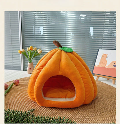Winter Cat House Pumpkin Cat House Winter Cat House Enclosed Safe Removable Washable Dog House Warm Plush Christmas House