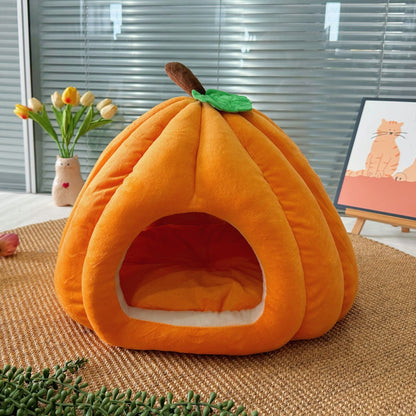 Winter Cat House Pumpkin Cat House Winter Cat House Enclosed Safe Removable Washable Dog House Warm Plush Christmas House