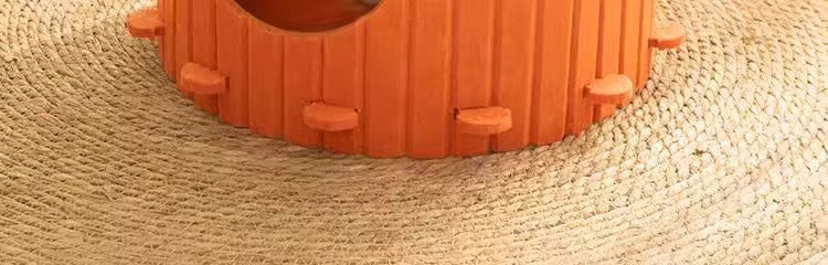 WinterWarm WearProof Felt Cat House Enclosed Bed with Scratching Board