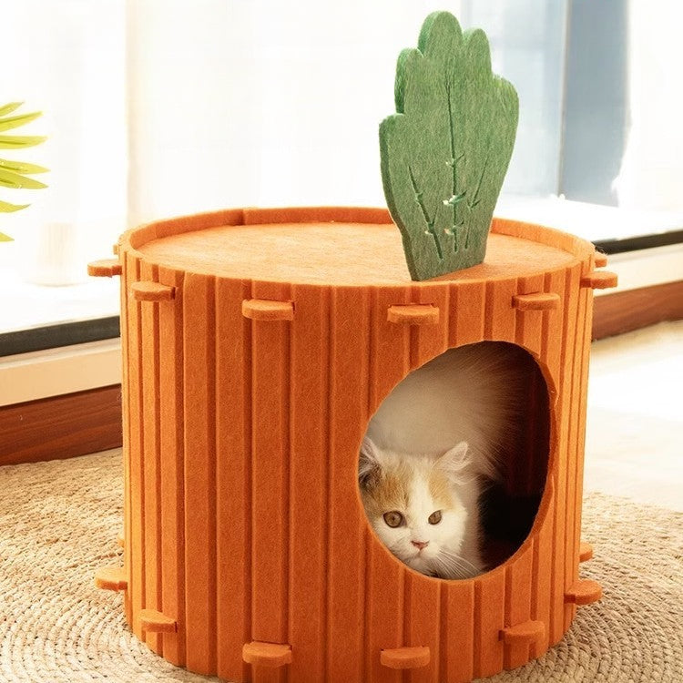 WinterWarm WearProof Felt Cat House Enclosed Bed with Scratching Board