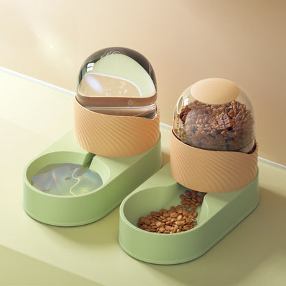 Automatic Cat Water Fountain 2L Large Capacity Quiet USB Powered Pet Water Dispenser for Cats Dogs with LED Light and Water Level Indicator