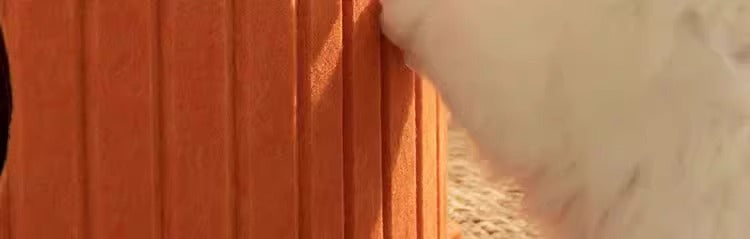 WinterWarm WearProof Felt Cat House Enclosed Bed with Scratching Board